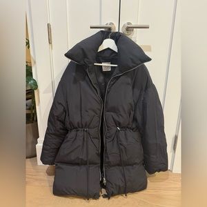 Toteme Drawstring Down Jacket